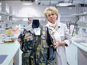 Vedoucí vývoje Martina Viková z liberecké Technické univerzity s novým... Vedoucí vývoje Martina Viková z liberecké Technické univerzity s novým...