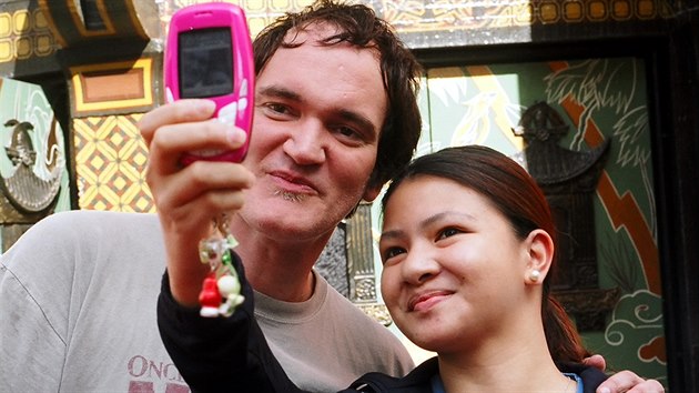 Reisr Tarantino neodmt sv fanynky, kter podaj o selfie.