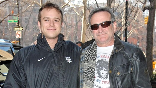 Robin Williams se synem Zakem (New York, 25. nora 2008)