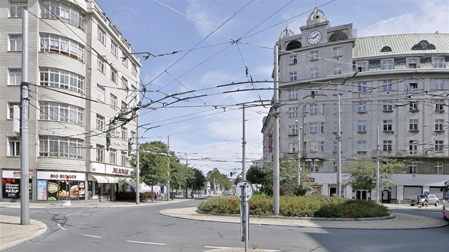 Americk tda v Plzni mla v historii nkolik nzv. Napklad Stodoln, Jungmannova, Vtzstv i Stalinova. (20. 8. 2019)