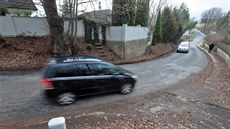 Zemědělská ulice je jedním z přivaděčů na jihovýchodní obchvat Chebu. Je ale... Zemědělská ulice je jedním z přivaděčů na jihovýchodní obchvat Chebu. Je ale...