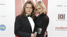 Polský milionář a filmový producent Piotr Wožniak-Starak se svou ženou... Polský milionář a filmový producent Piotr Wožniak-Starak se svou ženou...