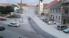 Bílý prach pokryl v pátek náměstí ve Volyni na Strakonicku. Bílý prach pokryl v pátek náměstí ve Volyni na Strakonicku.