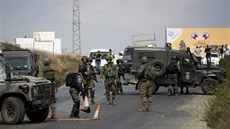 Izraelská armáda hlídkuje u palestinského msta Rámaláhu. (25. srpna 2019)