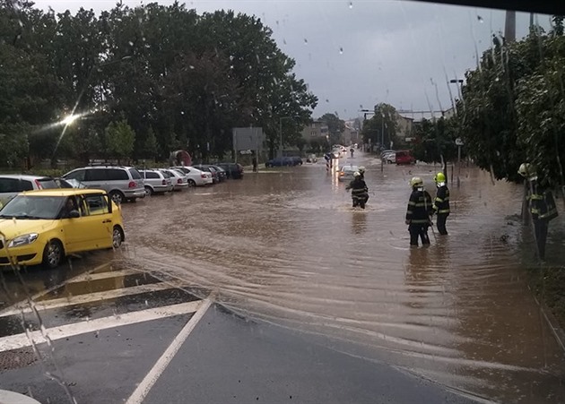 Obyvatelé Humpolce zaplnili facebook desítkami fotek a videí, jak to po...