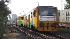 Osobní vlak v sobotu odpoledne vykolejil v Lípě nad Dřevnicí u Zlína. Nikdo se... Osobní vlak v sobotu odpoledne vykolejil v Lípě nad Dřevnicí u Zlína. Nikdo se...
