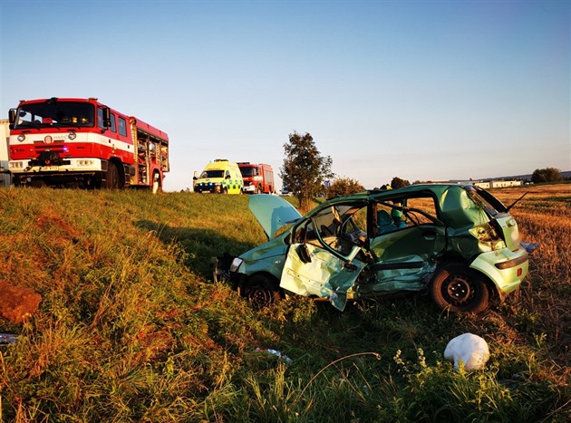 Nehoda dvou aut u Milovic na Jiínsku (5. 9. 2019)