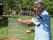 Jiří Zavřel z Radešínské Svratky na Novoměstsku se stará o desítky včelstev.... Jiří Zavřel z Radešínské Svratky na Novoměstsku se stará o desítky včelstev....