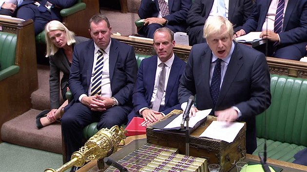 Britsk premir Boris Johnson bhem ternho jednn britskho parlamentu. (3. z 2019)