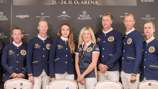 Anna Kellnerov (tet zleva) pi tiskov konferenci k podzimn galashow Global Champions Prague Playoffs 2019. (3. z 2019)