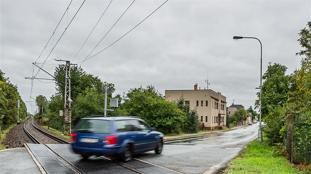 V zanedban budov v hradeck Honkov ulici se po lta schzeli narkomani, plnovan novostavba m slouit odlehovac slub (2. 9. 2019).