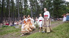 Do Divoké Šárky dorazily tisíce lidí na operu pod širým nebem - zpěvohru Don... Do Divoké Šárky dorazily tisíce lidí na operu pod širým nebem - zpěvohru Don...