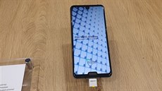 Sharp Aquos R3 na veletrhu IFA Sharp Aquos R3 na veletrhu IFA