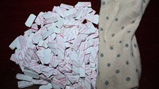 Brněnští policisté dopadli dvě dealerky heroinu, které ukrývaly dávky drogy v... Brněnští policisté dopadli dvě dealerky heroinu, které ukrývaly dávky drogy v...