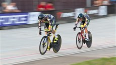 Robin Wagner (vlevo) ujíždí Tomáši Bábkovi v boji o bronz ze sprintu při Grand... Robin Wagner (vlevo) ujíždí Tomáši Bábkovi v boji o bronz ze sprintu při Grand...