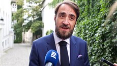 Ministr kultury Lubomír Zaorálek vyřešil krizi kolem Muzea umění Olomouc tím,... Ministr kultury Lubomír Zaorálek vyřešil krizi kolem Muzea umění Olomouc tím,...