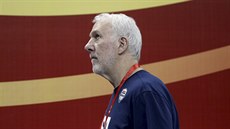 Americký trenér Gregg Popovich a jeho typický výraz Americký trenér Gregg Popovich a jeho typický výraz
