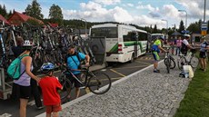 Návštěvníci si zamilovali Šumavu a rok od roku jejich počet neustále stoupá.... Návštěvníci si zamilovali Šumavu a rok od roku jejich počet neustále stoupá....