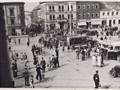 Němci odvážejí 1. září 1939 v autobusech do koncentračního tábora Buchenwald... Němci odvážejí 1. září 1939 v autobusech do koncentračního tábora Buchenwald...
