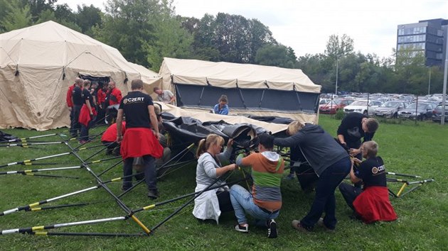 esk traumatm trnuje v arelu fakultn nemocnice v brnnskm Bohunicch. Lkai i nelkat pracovnci maj k dispozici stany i zkladn sociln zzem. Zkladna stanu st do nkolika specializovanch mstnosti a tak zdravotnickho skladu.