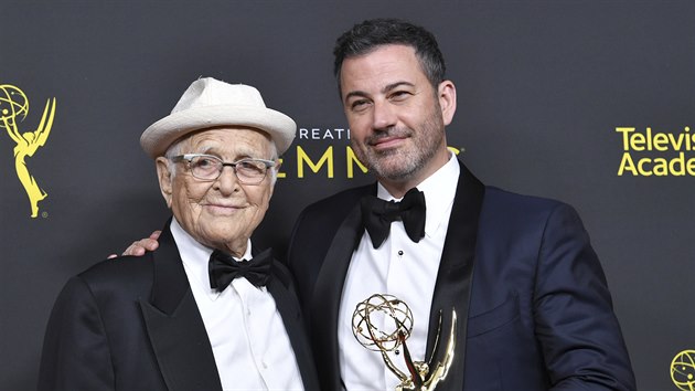 Norman Lear a Jimmy Kimmel na udlen tvrch cen Emmy 2019