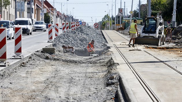 Opravy Slovansk tdy v Plzni, jedn z nejfrekventovanjch silnic ve mst, by mly skonit poslednho listopadu. (4. 9. 2019)