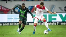 Jerome Roussillon z Wolfsburgu (vlevo) a Matthias Zimmermann z Düsseldorfu. Jerome Roussillon z Wolfsburgu (vlevo) a Matthias Zimmermann z Düsseldorfu.