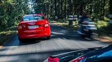 Indickému vkusu lépe vyhovuje současný model Rapid, který se v provedení pro... Indickému vkusu lépe vyhovuje současný model Rapid, který se v provedení pro...