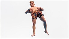 Frajerské naparování se ke smrtícím skokům do vody patří. Frajerské naparování se ke smrtícím skokům do vody patří.