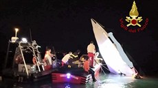 Při pokusu o překonání rychlostního rekordu zahynul v Benátkách na člunu podnikatel Fabio Buzzi. Při pokusu o překonání rychlostního rekordu zahynul v Benátkách na člunu podnikatel Fabio Buzzi.