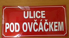 Vrchlabí plánuje dražbu cedule. Vrchlabí plánuje dražbu cedule.