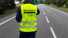 Cizinci pracovali u Sadové bez povolení. Cizinci pracovali u Sadové bez povolení.
