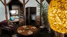 V okouzlujícím domku může přespat až šest osob. Dohromady zaplatí 110 liber, v... V okouzlujícím domku může přespat až šest osob. Dohromady zaplatí 110 liber, v...