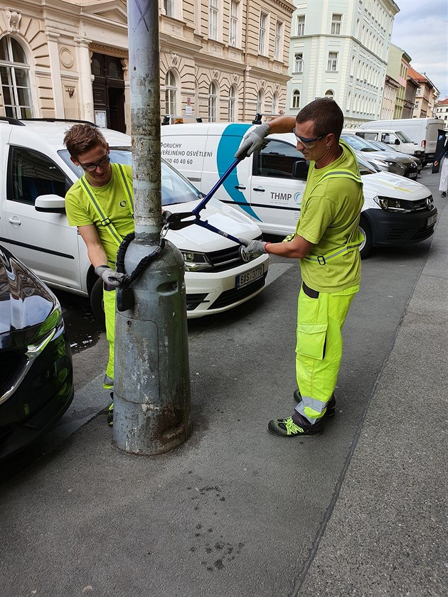 V Praze pibývá box na klí od sdíleného bytu. Majitelé byt je dávají na...