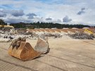 Demolice Vozovny Hloubětín úspěšně pokračuje. Demolice Vozovny Hloubětín úspěšně pokračuje.
