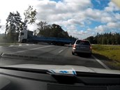 Otáčející se kamion Mirošovice - Benešov Otáčející se kamion Mirošovice - Benešov