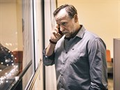 Za českou stranu vyšetřování řídí Viktor, kterého hraje herec Karel Roden. Za českou stranu vyšetřování řídí Viktor, kterého hraje herec Karel Roden.