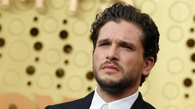 Kit Harington na cench Emmy (Los Angeles, 22. z 2019)