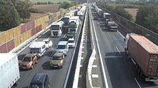 Kolona na 188. kilometru D1 Kolona na 188. kilometru D1