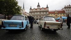 Sraz trabantů na Malostranském náměstí v Praze ke 30. výročí útěku východních... Sraz trabantů na Malostranském náměstí v Praze ke 30. výročí útěku východních...