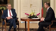 Prezident Miloš Zeman (vlevo) v pořadu Jaromíra Soukupa Týden s prezidentem... Prezident Miloš Zeman (vlevo) v pořadu Jaromíra Soukupa Týden s prezidentem...