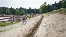 V Bedřichově vzniká nový zasněžovací systém. V Bedřichově vzniká nový zasněžovací systém.