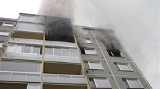 Požár bytu v panelovém domě ve Valašském Meziříčí. Požár bytu v panelovém domě ve Valašském Meziříčí.