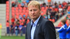 Radek Bejbl, reprezentační trenér fotbalistů do sedmnácti let. Radek Bejbl, reprezentační trenér fotbalistů do sedmnácti let.