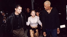 Madonna a Dennis Rodman na archivní fotografii