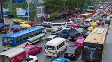Dopravní situace v centru thajského Bangkoku. Dopravní situace v centru thajského Bangkoku.