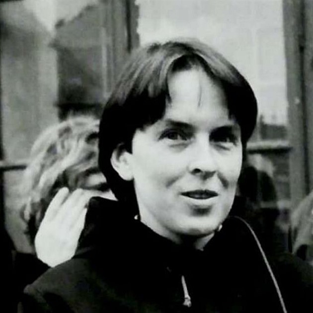Hana Jüptnerová ve Vrchlabí v roce 1989 o prvním výroí smrti Pavla Wonky