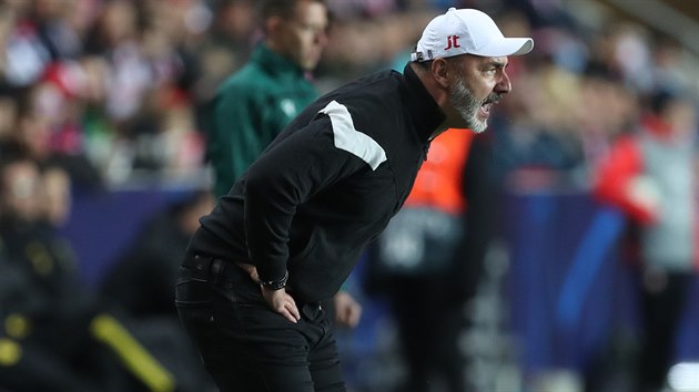 Slávistický kouč Jindřich Trpišovský během utkání Ligy mistrů proti Dortmundu. Slávistický kouč Jindřich Trpišovský během utkání Ligy mistrů proti Dortmundu.