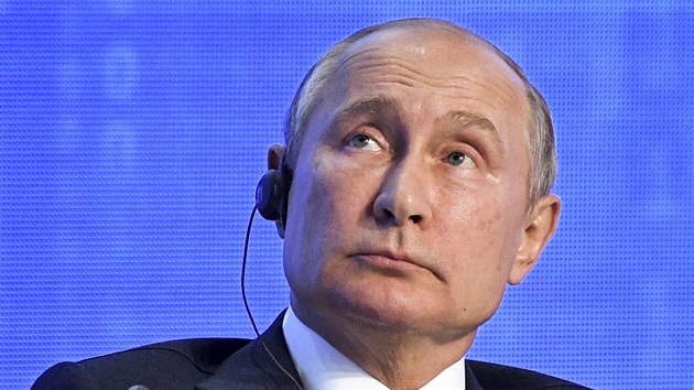 Rusk prezident Vladimir Putin na shromdn Organizace zem vyvejcch ropu. (2. jna 2019)