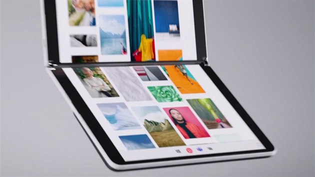 Notebook Surface Neo zvldne rozen zobrazen aplikace na dvou displejch.